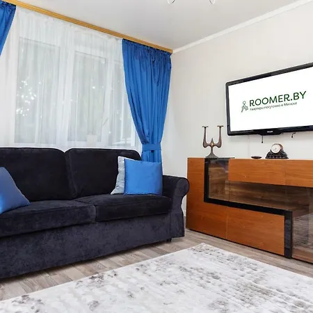 Roomer 11 Apartment *