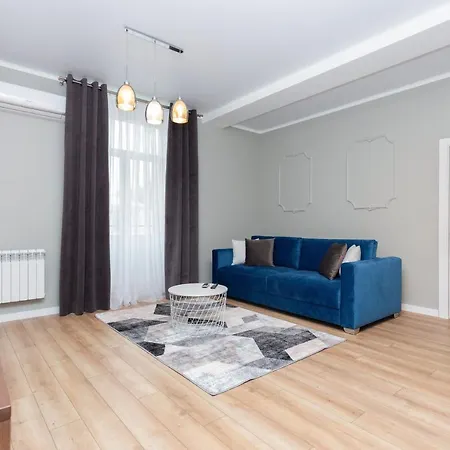 Apartment Roomer 11 *